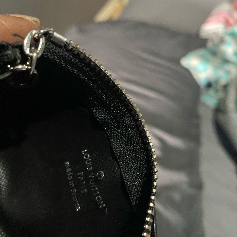 LV keychain wallet - Picture 2 of 4